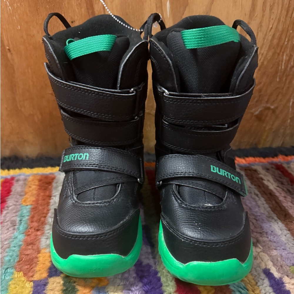 Burton Progression Snowboard boots size 1 youth